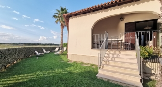 Culla di Lusso sul Mare: Eleganza senza Tempo al Marinagri Resort